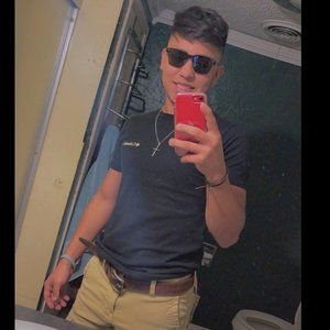 Meet your Posher, Jonathan